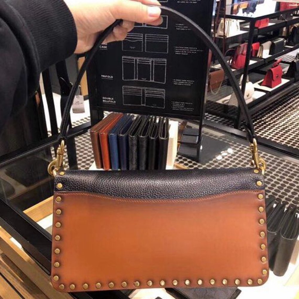 Coach Tabby Shoulder Bag 26 With Rivets - Picture 5 of 15